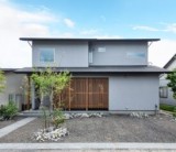 「今年、家を建てるべきか？」/富士・富士宮・三島フジモクの家