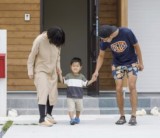 「移住先に選ばれている静岡県富士市での暮らしの魅力は？」/富士・富士宮・三島フジモクの家