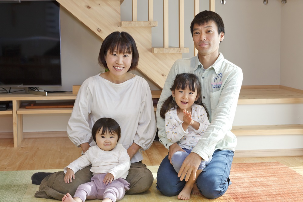 自然素材に囲まれて心地よく暮らす住まい