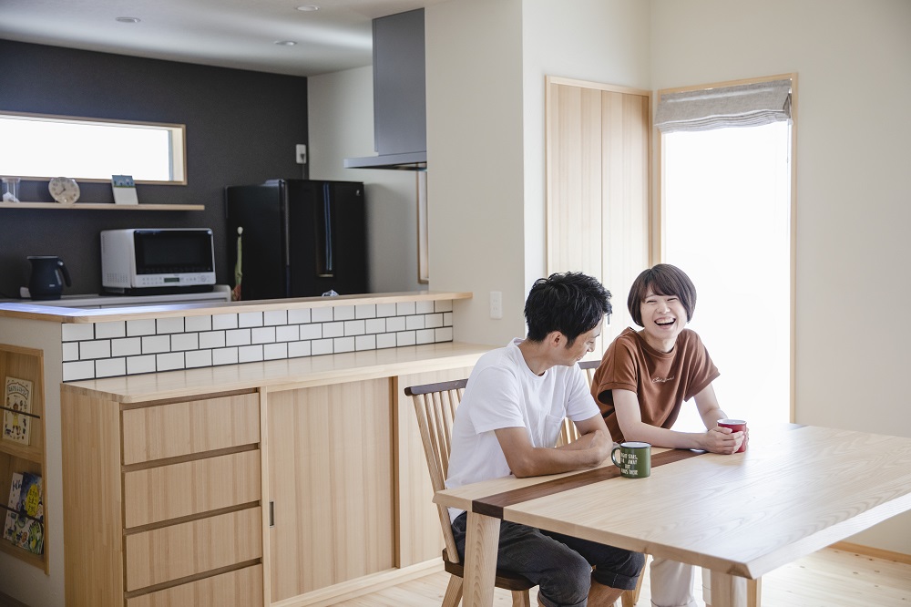 日常に便利さと心地よさを！素材感を大切にした住まい