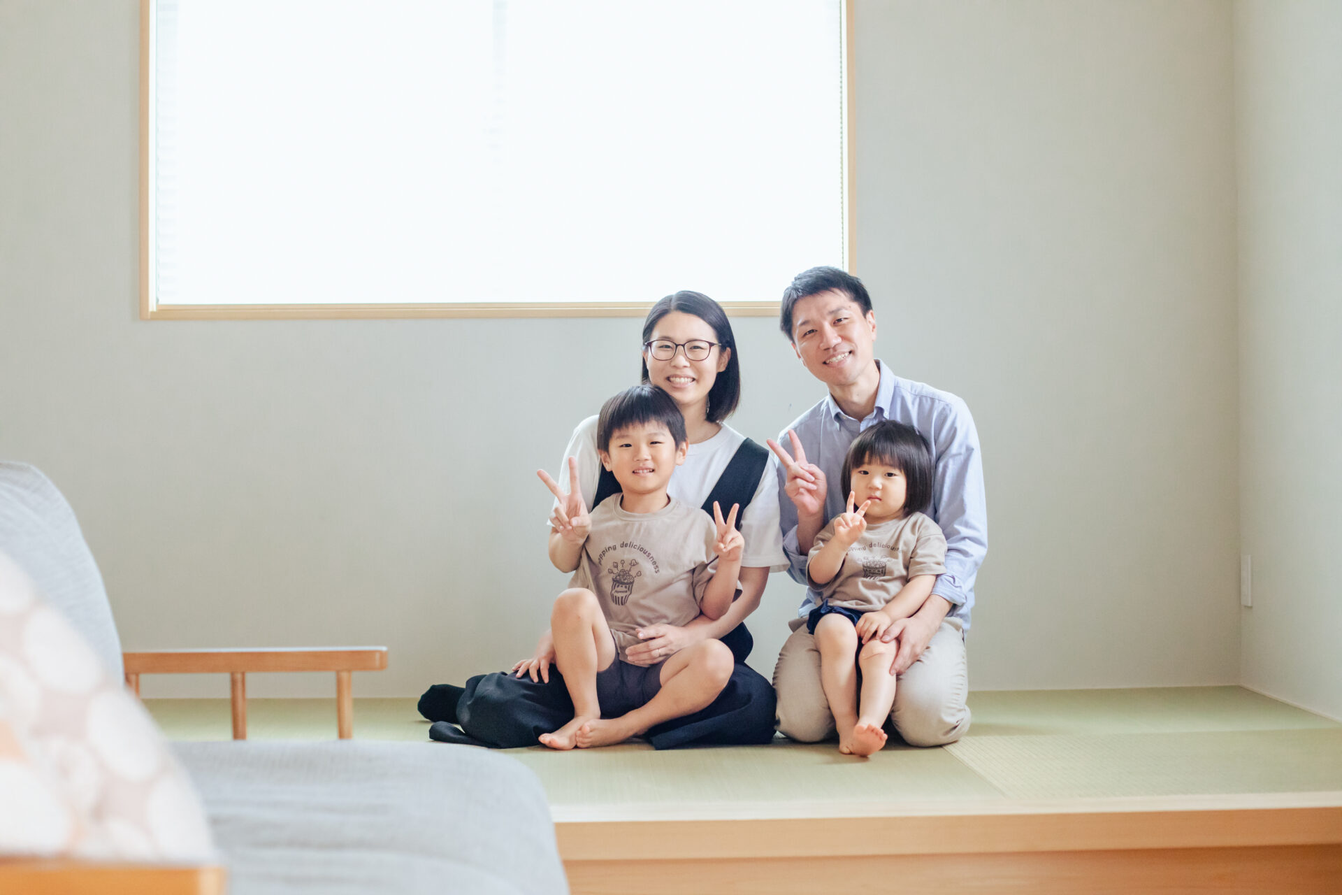 本物に触れて子育てできる高台に建つ木の家