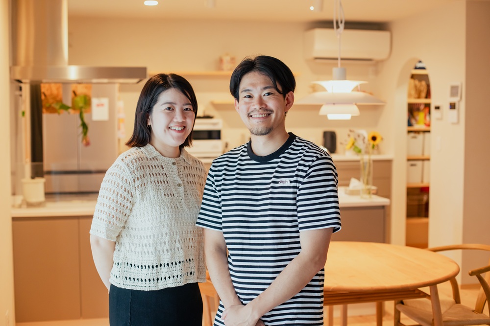 ”私たちらしく”を叶えた、ヒノキ&塗り壁の上質空間