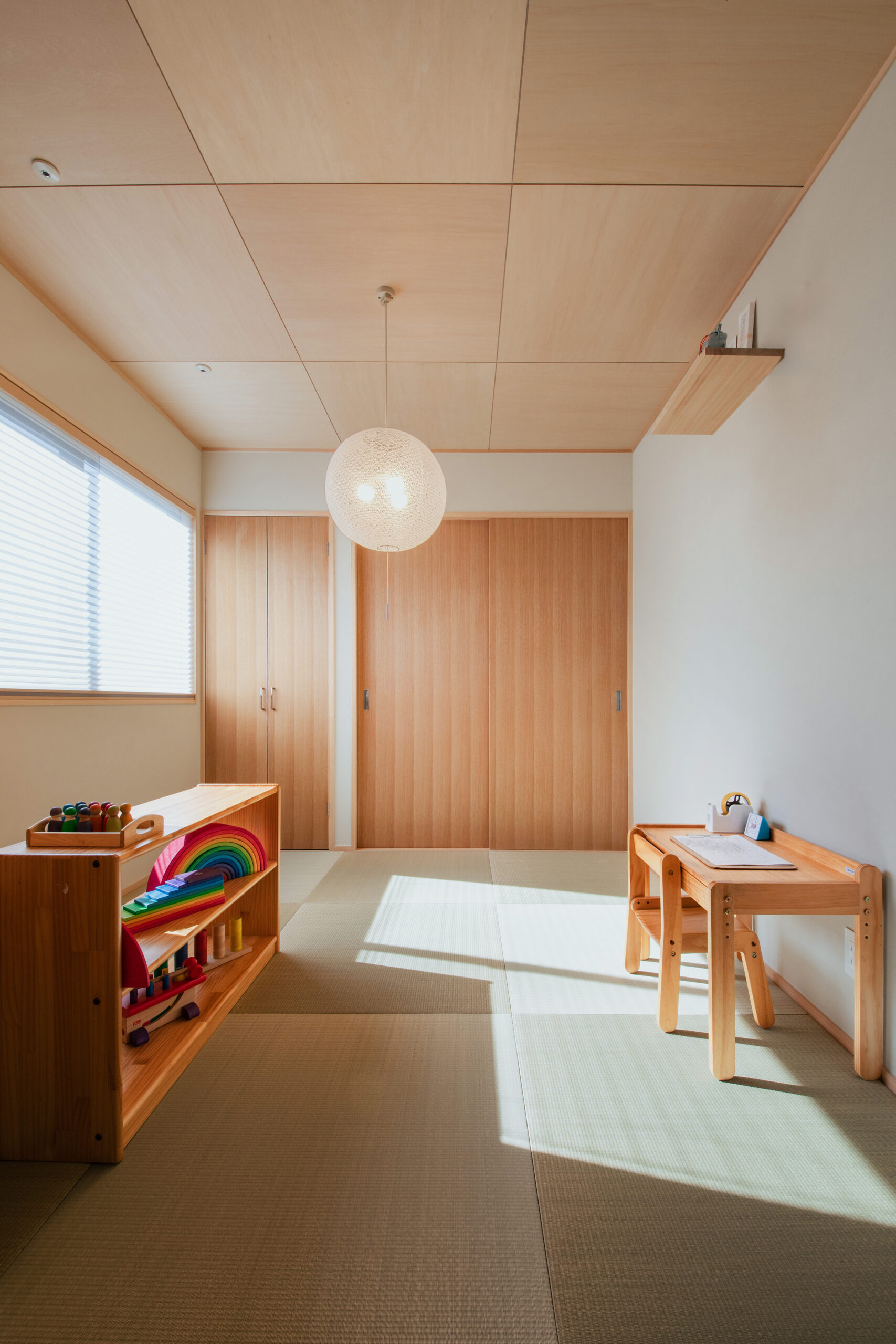 リビングから続く和室は、お子様が成長するまでは、キッズルームとして使える空間